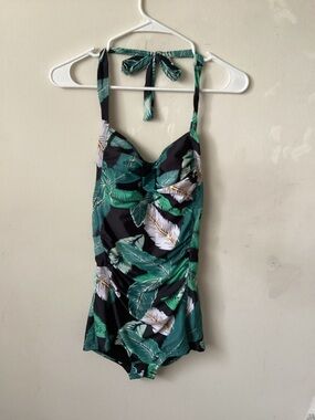 Green Tropical Leaf One-Piece Swimsuit - Women's Halter